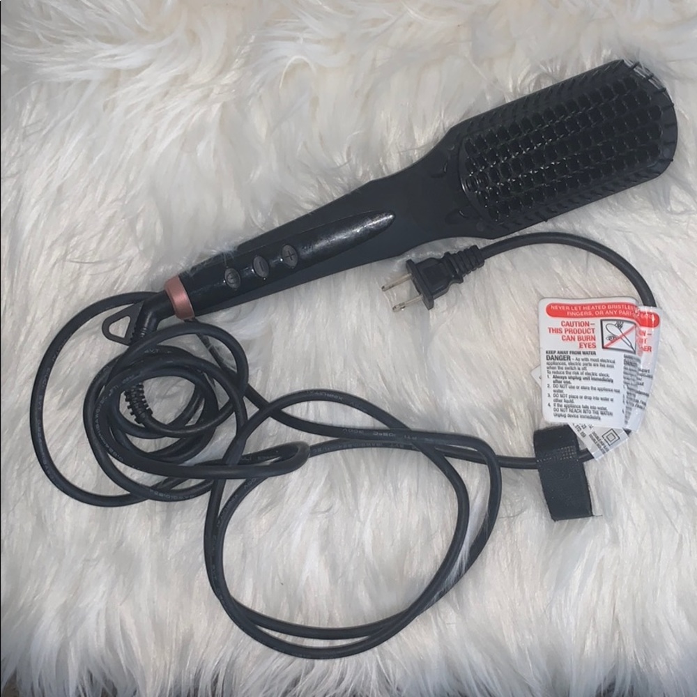 Amika Polished Perfection Straightening Brush